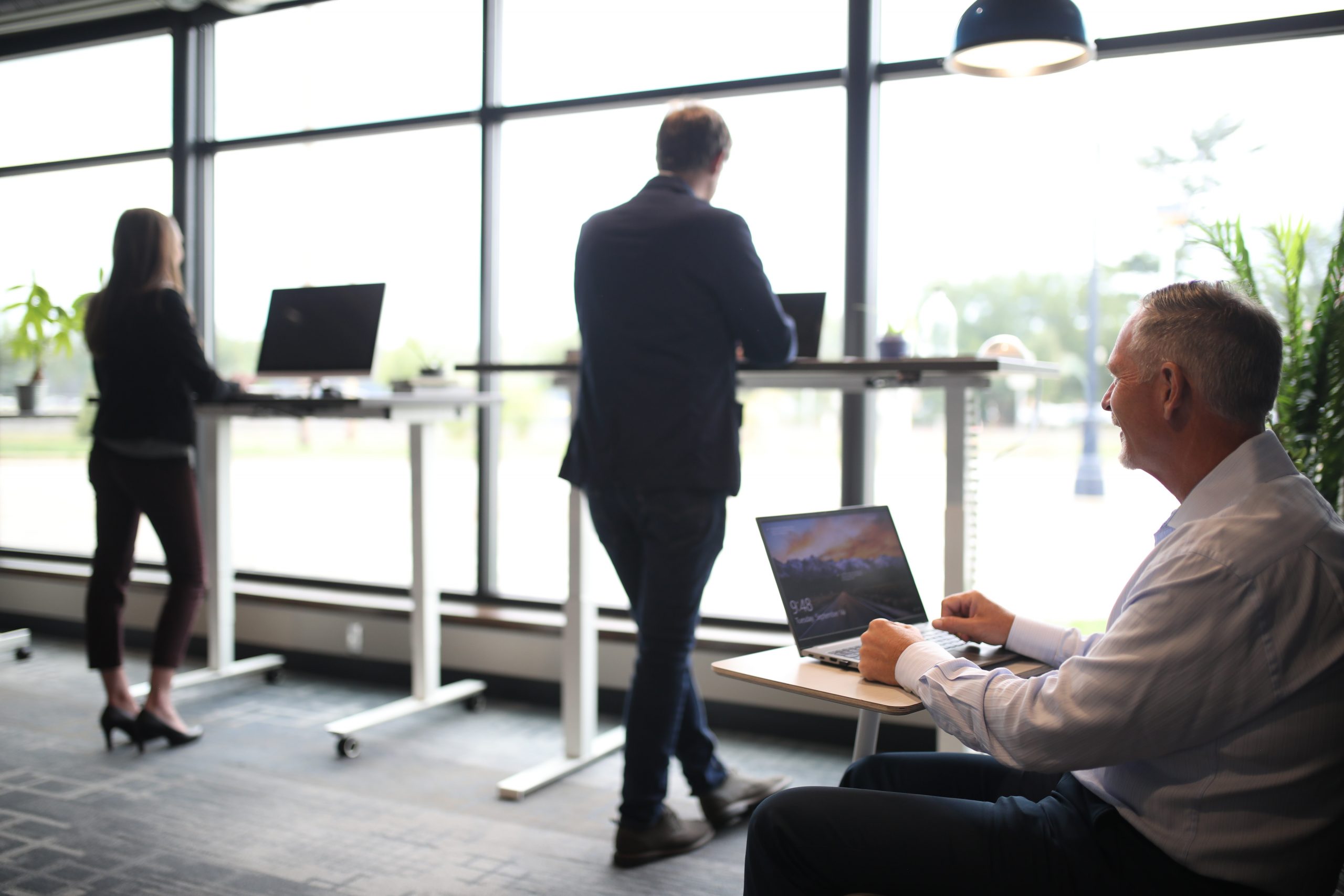 thestandingdesk-8nwpx23Vr-U-unsplash (1)