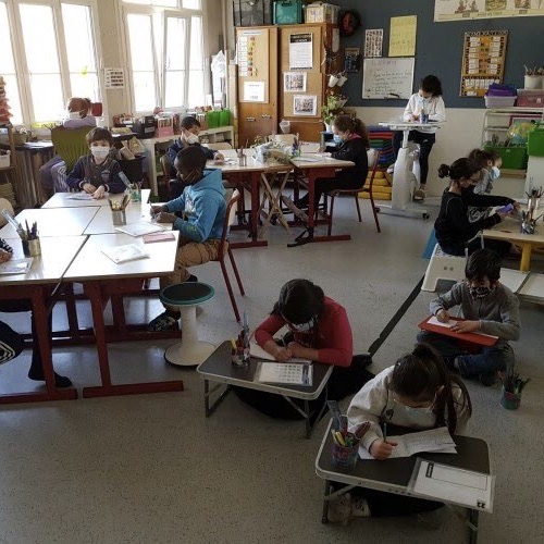 Etre actif en classe améliore la concentration et l'écoute - vélo